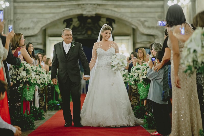 Entrada da noiva - Casamento Mila Ribeiro e Marcos Felippe Haddad